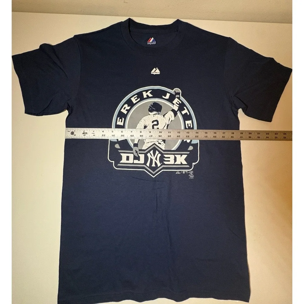 Vintage Derek Jeter Majestic Yankees T-Shirt | Blue | Small